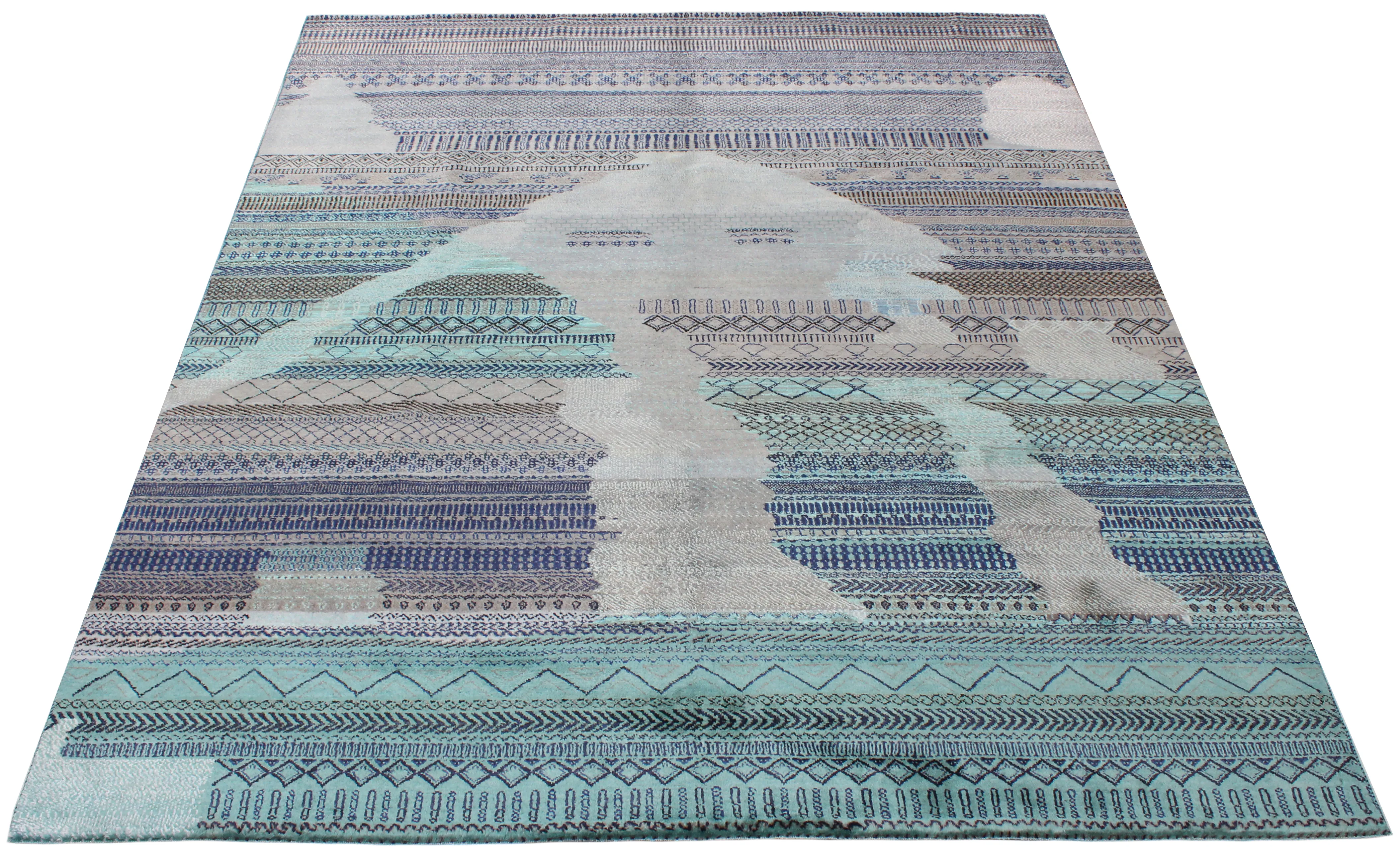 Multi Attesh Modern