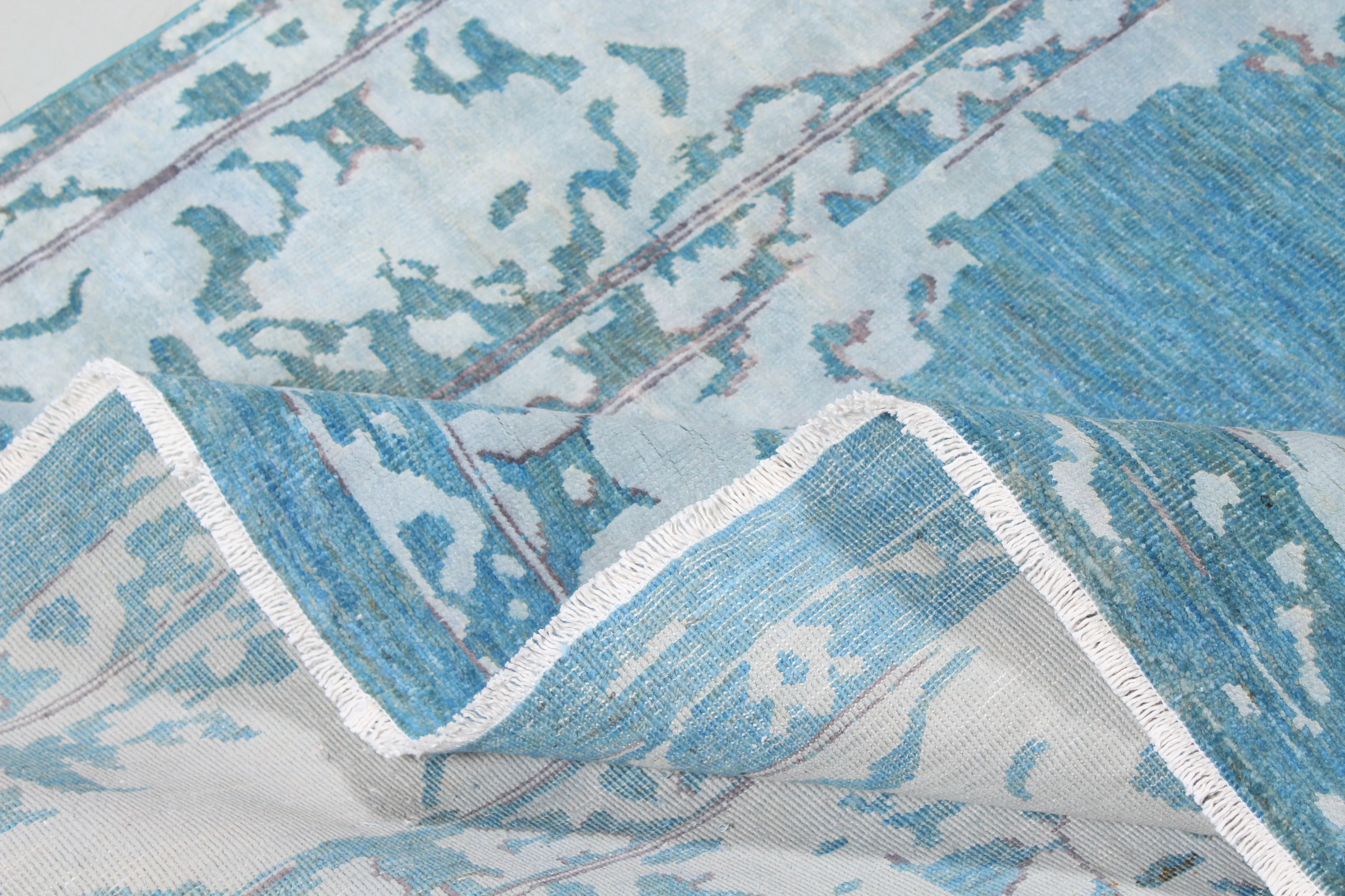 Medallion turquoise Trad Modern