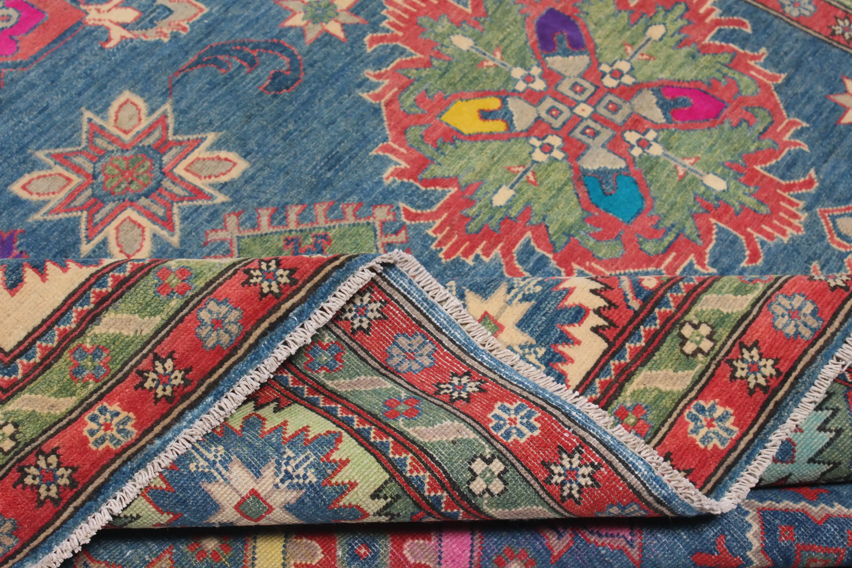 Commercial qazak