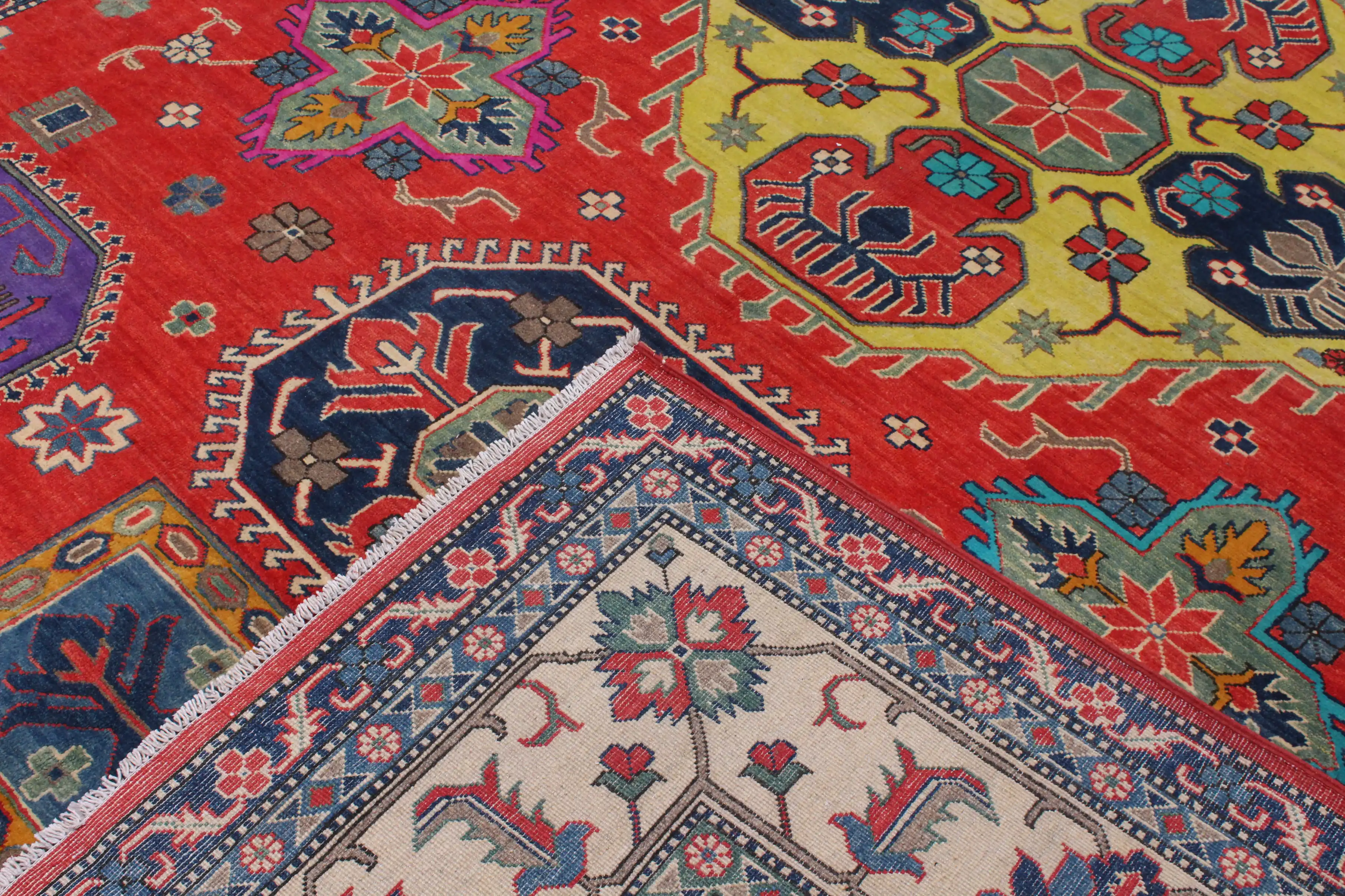 Commercial qazak